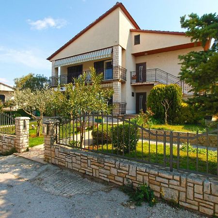 Apartment Nadia 1844 Пула Екстериор снимка